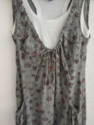 Attrattivo Boho Dress with White Sleeveless Top Size S like new, gray, floral