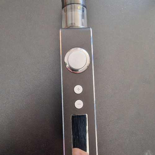 Vape Sideline 100W mod used with Tornado Hero atomizer