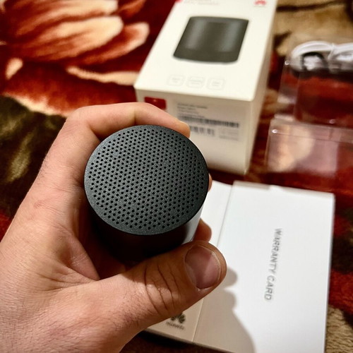 Huawei CM510 portable speakers used, set of 2