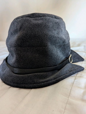 Fleece hat like new, gray, size S/M