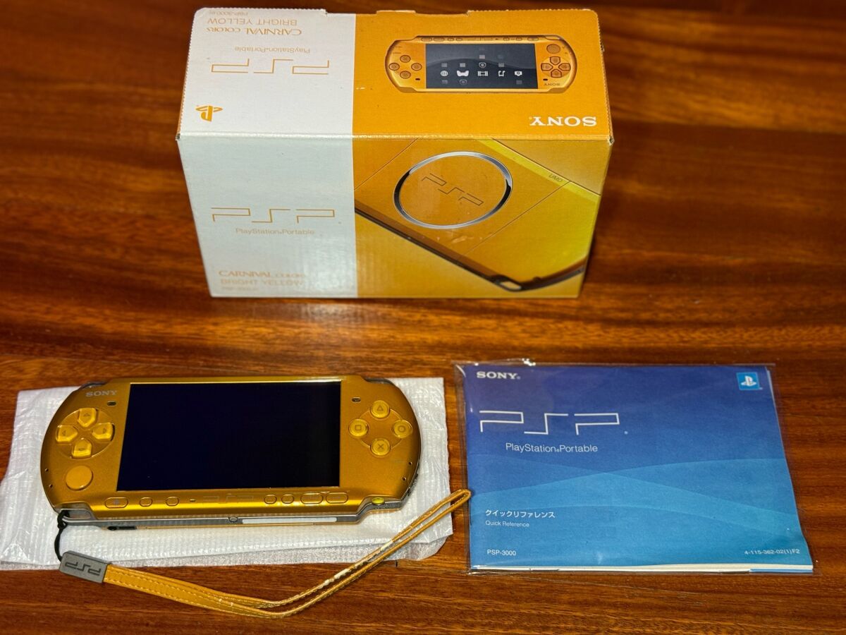Sony PSP-3000 Bright Yellow console… - € 280,00 - Vendora.cy