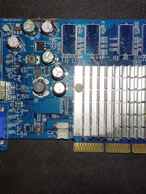 Geforce FX 5200 128MB DDR AGP μεταχειρισμένη με παθητική ψύκτρα