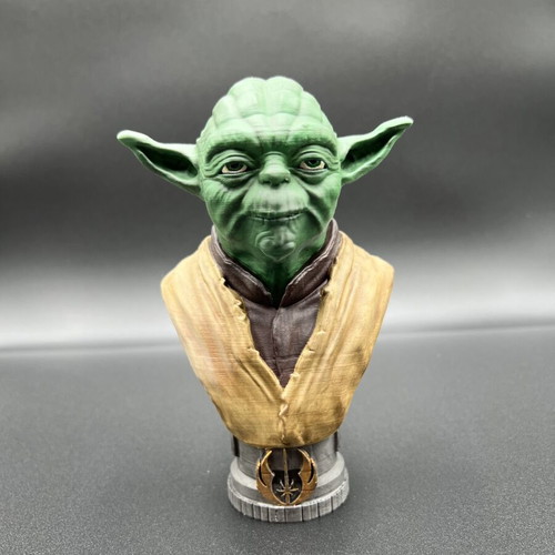 Yoda Bust custom hand-painted, like new, Star Wars collectible
