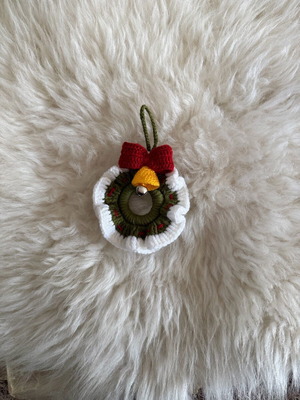 Christmas knitted decoration new with bow and bell