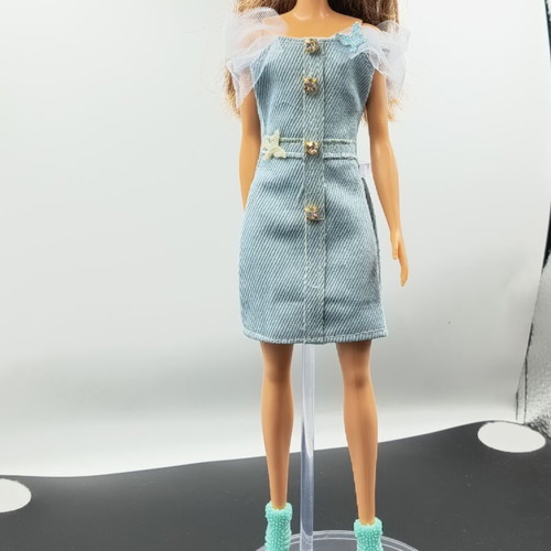 Dress and shoes for fashion dolls like new