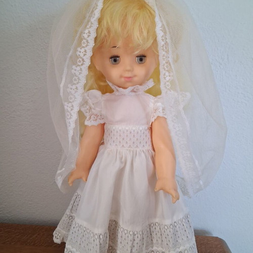 Vintage USSR Bride Doll used, very good condition