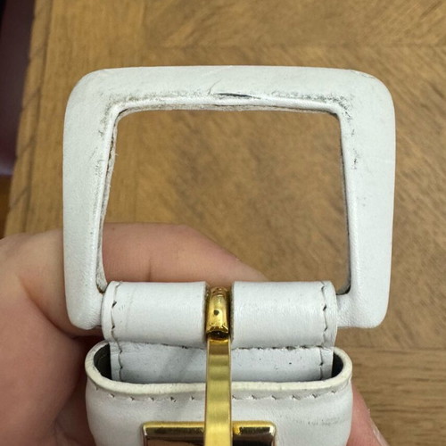 White Genny belt used