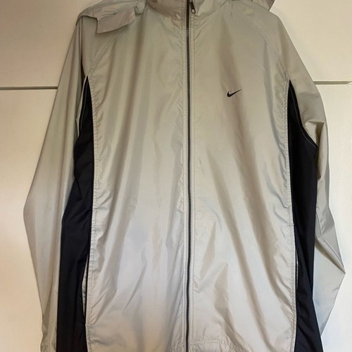 Nike jacket worn once, size XXL