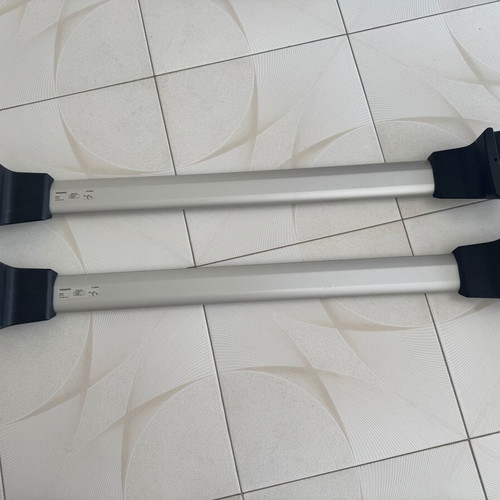 Volvo XC60 Roof Bars 2019 Like New