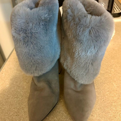 Nine West gray suede boots size 38 new