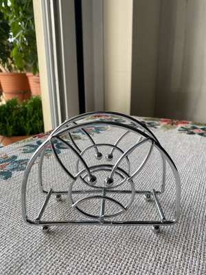 Metal napkin holder bunny like new