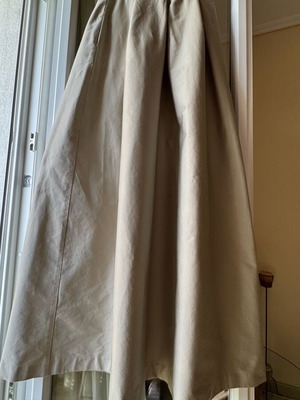 BSB long beige skirt like new, high waist with pockets