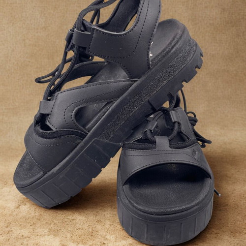Puma Mayze sandals like new, size 37, black platform