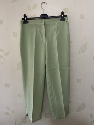 A-Style women's summer pants green 3/4 length new
