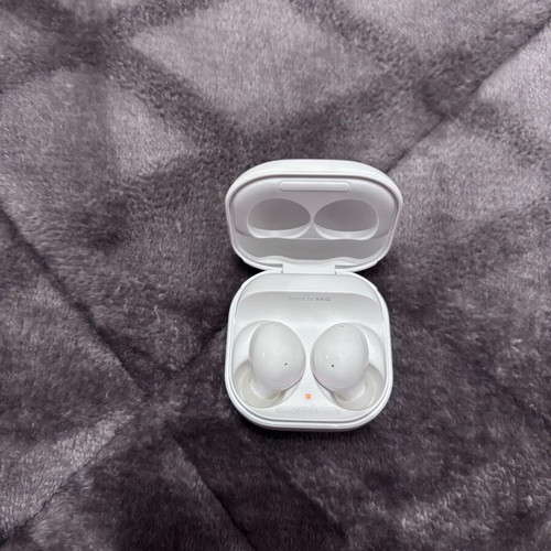 Samsung wireless earbuds like new