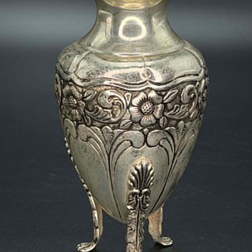 Silver decorative vintage vase used with embossed designs, 19 cm