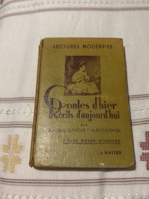 Lectures Modernes French textbook used, vintage 1950 edition