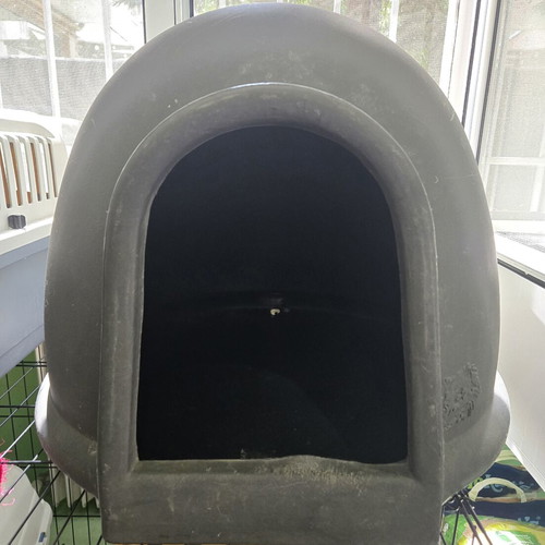 Pet house used with minor dog bite damage