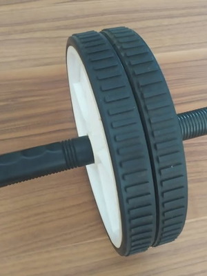Ab Roller with Double Wheel like new for Core Training