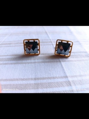 Vintage cufflinks used gold color for elegant gentlemen