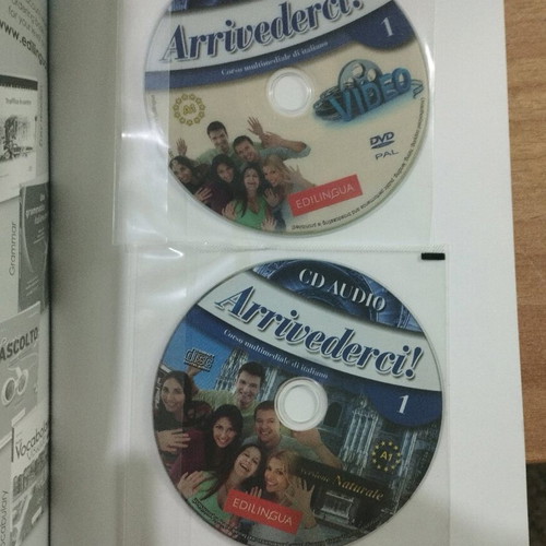 Italian books new for learning level A1-A2 with books and CD