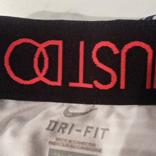 Nike women's 3/4 leggings like new, size S