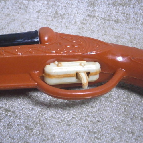 Plastic double-barrel toy gun new Greek carnival
