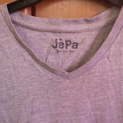 JePa men's grey heather V-neck T-shirt, size Small