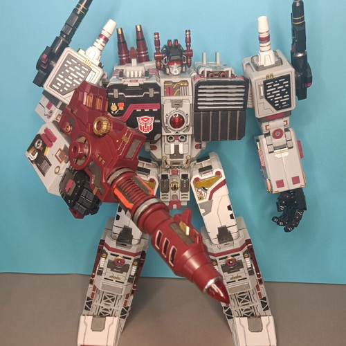 Transformers Metroplex Siyang Culture Y-C001 Vladivostok figure, custom-painted