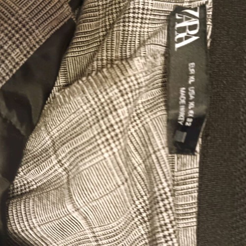 Zara fabric pants used without defects