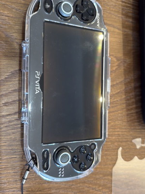 PlayStation Vita 1000 OLED σαν καινούργιο με εξτρα και προγράμματα παιχνιδιών