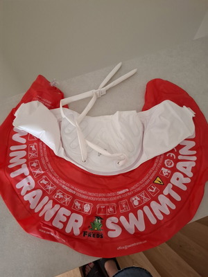 Baby float like new