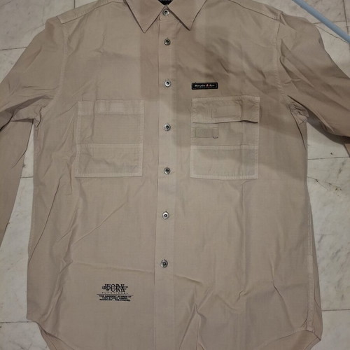 Men's Work Shirt Large beige like new, stable fabric
