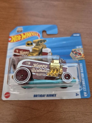 Hot Wheels Treasure Hunt Birthday Burner like new