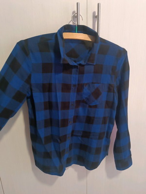 H&M plaid shirt like new, size S for 12-13 years