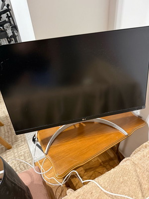 Οθόνη LG σαν καινούργια για λάπτοπ με καλώδιο HDMI