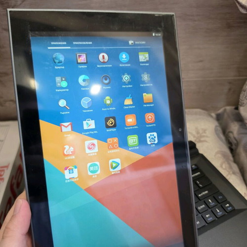 Teclast TbooK 16 2-in-1 computer tablet with Windows 10 used