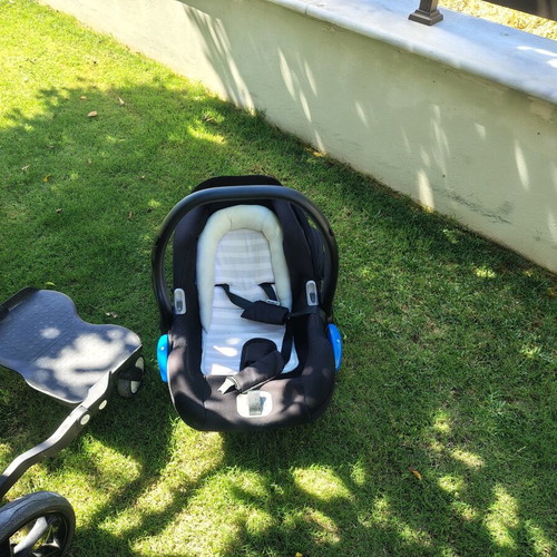 Riko 3-in-1 Baby Stroller like new with step for second child