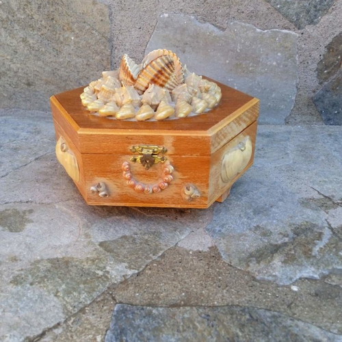 Jewelry box used from the 70s, wooden with mirror and velvet