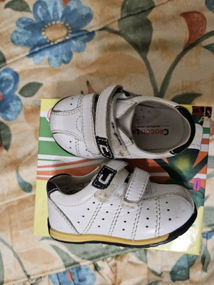 Baby shoes size 19, 2 pairs, white leather Crocodilino and beige with thick lining
