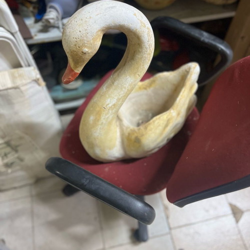 Garden decoration gypsum swan used
