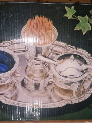 Silver plated set of 4 cruet vessels from Hong Kong 70s, new