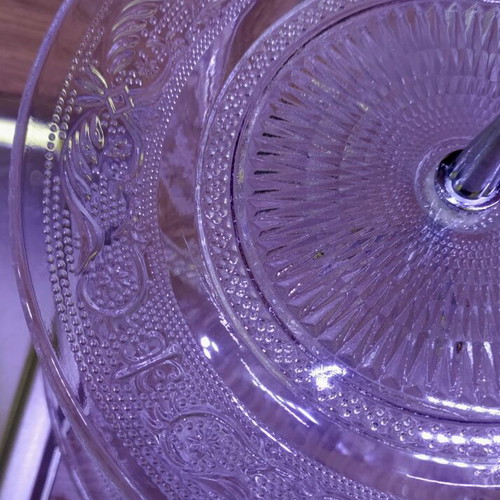 Glass two-tier ordeviera like new, diameters 20cm & 25cm