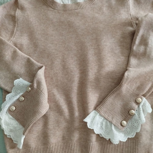 Women's pink pullover like new with lace cuffs and buttons, size L