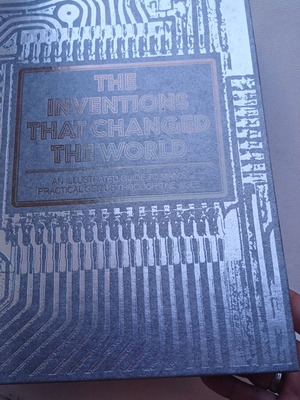Βιβλίο The Inventions That Changed the World σαν καινούργιο, αγγλικά