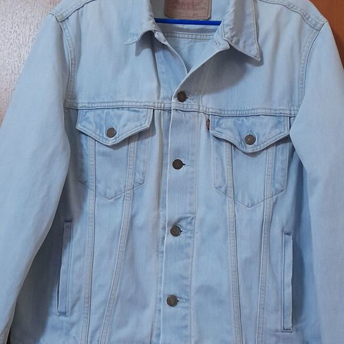 Levi's 70503 04 vintage denim jacket, size L, light blue