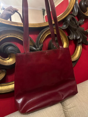 Burgundy synthetic women's shoulder bag used, vintage 90s Y2K style