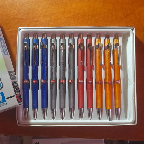 Mechanical pencil set new, missing one pencil, with leads