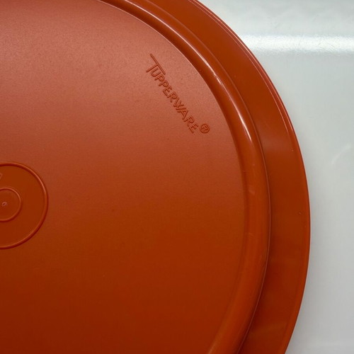 Tupperware plate set new, hard plastic, ideal for babies