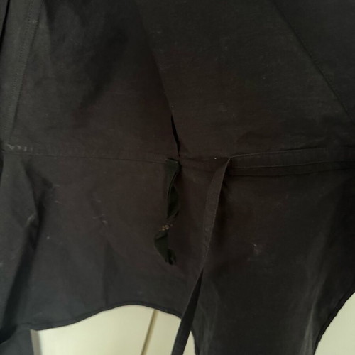 Sleeveless shirt tied black size S used